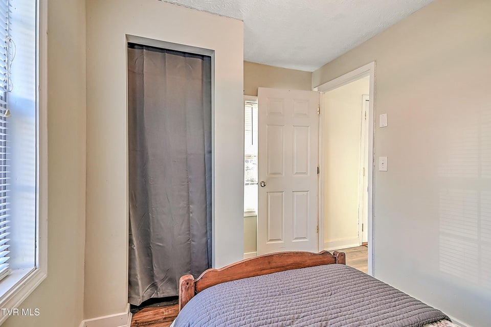 Photo #22: 106 Saint Louis Avenue