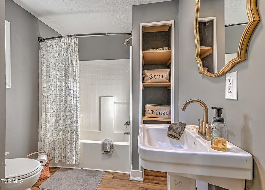 Photo #27: 106 Saint Louis Avenue