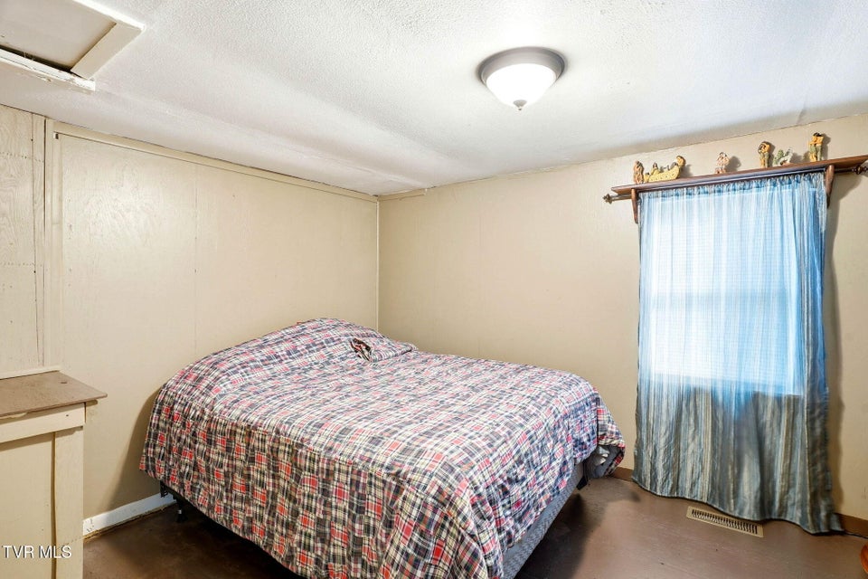 Photo #6: 385 Witcher Pvt Drive