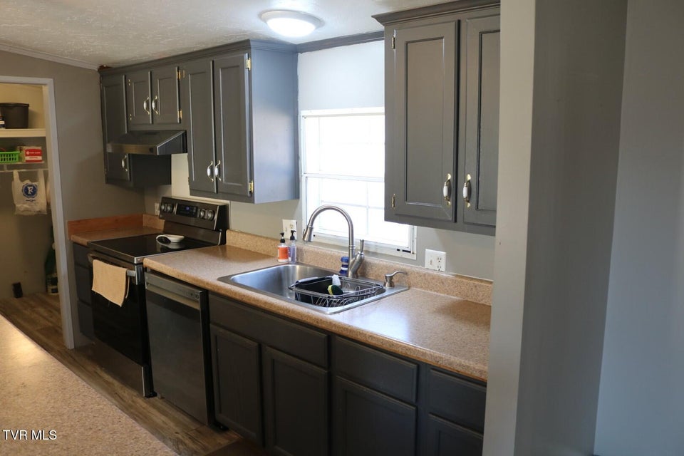 Photo #9: 1800 Main Street