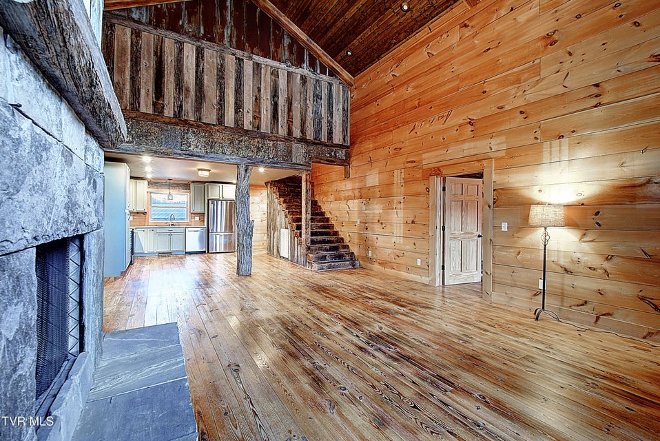 Photo #32: 3822 Highway 81 