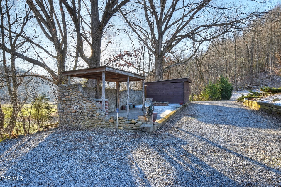 Photo #68: 3822 Highway 81 