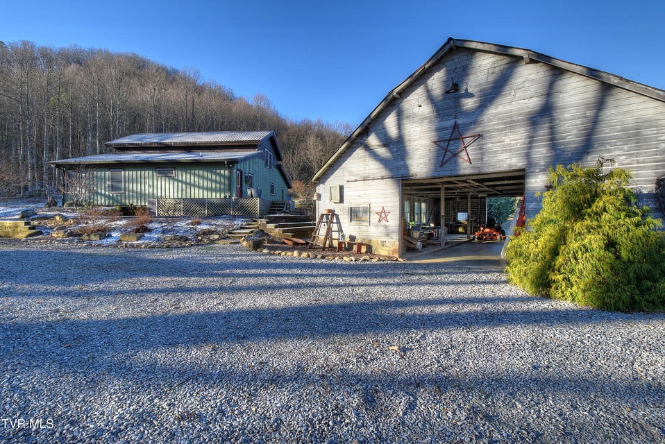 Photo #72: 3822 Highway 81 