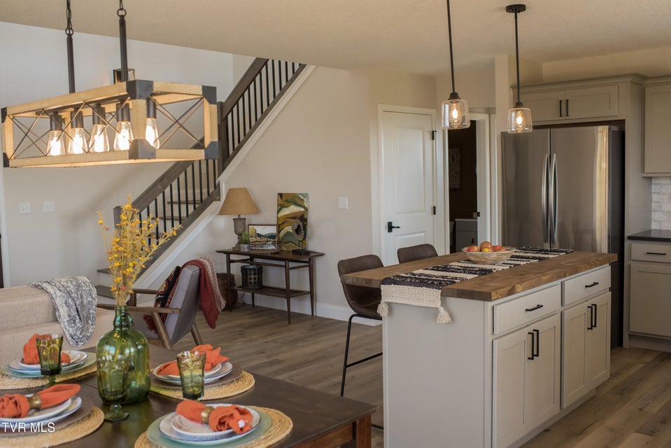 Photo #18: 115 Red Tail Ridge