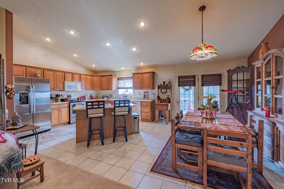 Photo #4: 609 Alfalfa Lane