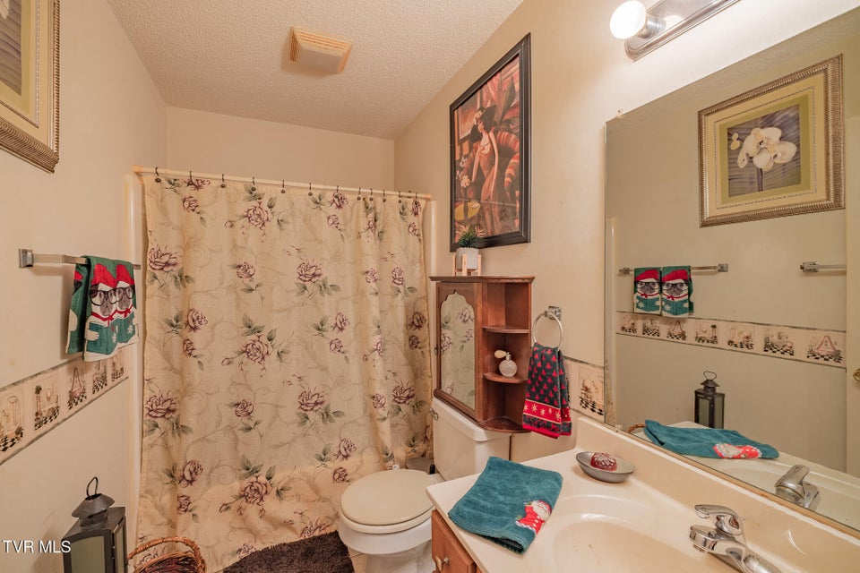 Photo #12: 609 Alfalfa Lane