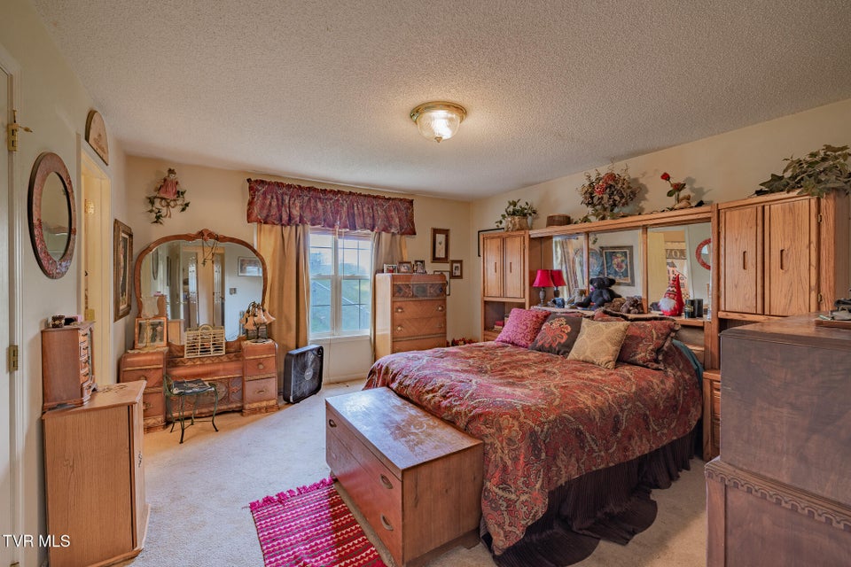 Photo #17: 609 Alfalfa Lane