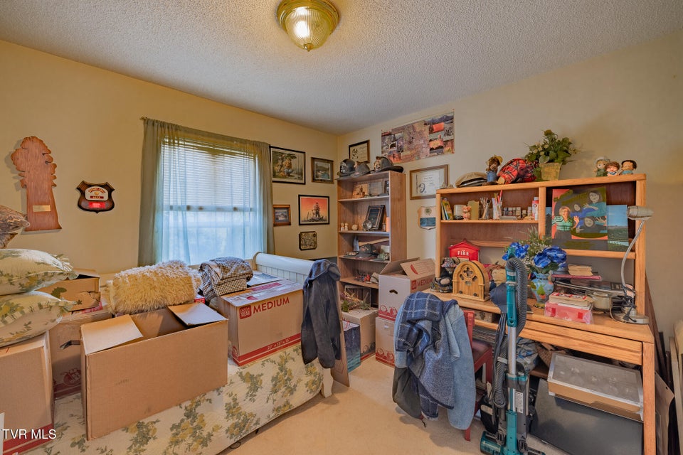 Photo #21: 609 Alfalfa Lane