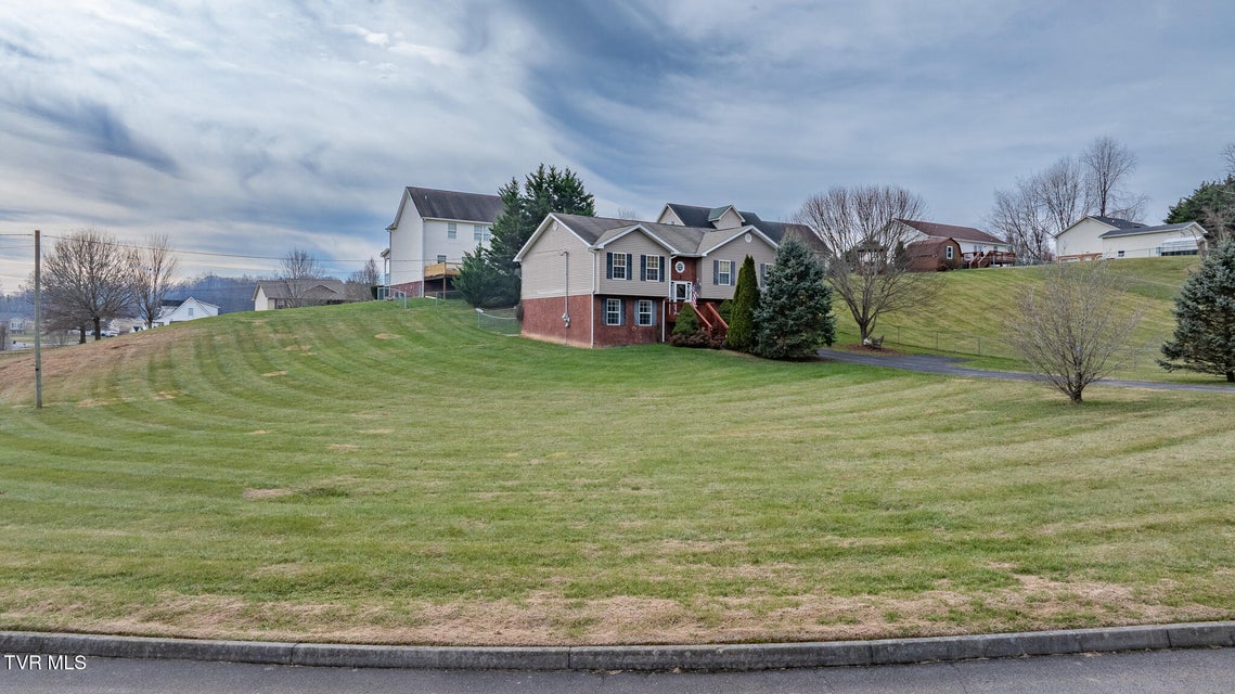 Photo #32: 609 Alfalfa Lane