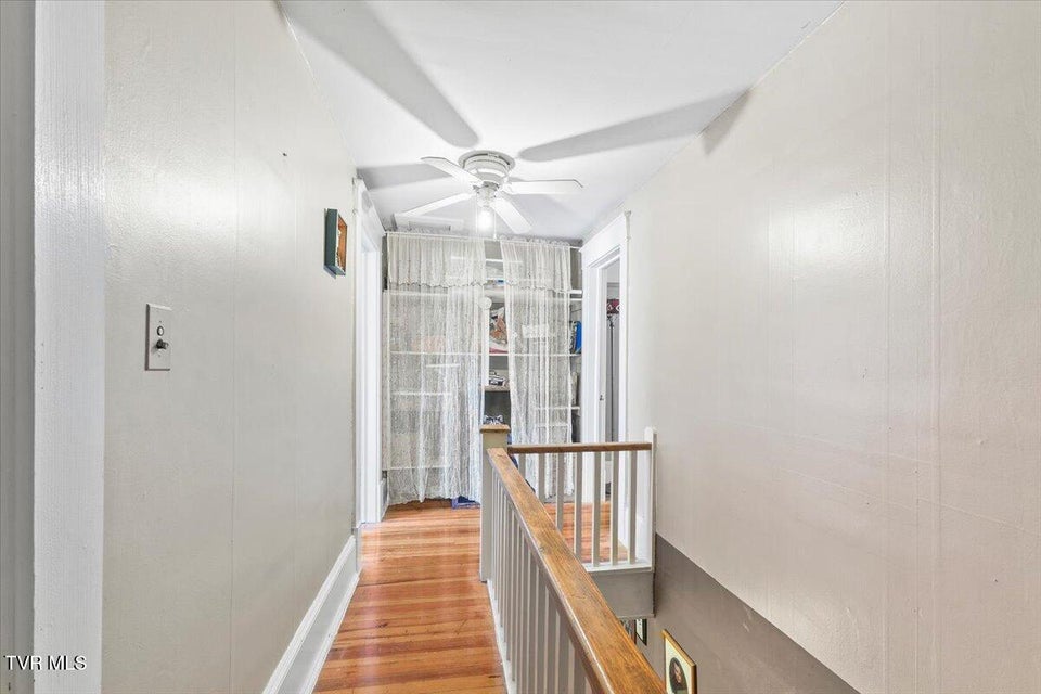 Photo #17: 123 Willow Avenue