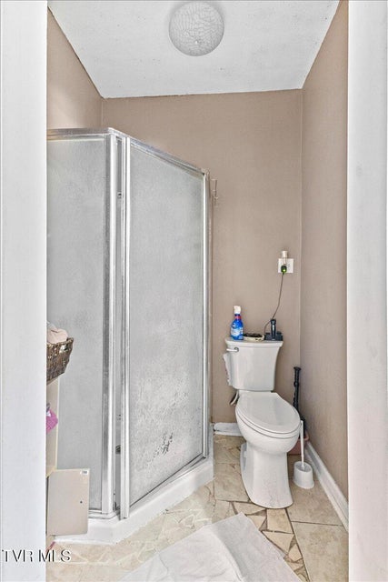 Photo #26: 123 Willow Avenue