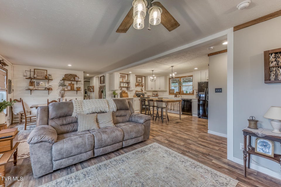 Photo #15: 193 Fork Branch Road