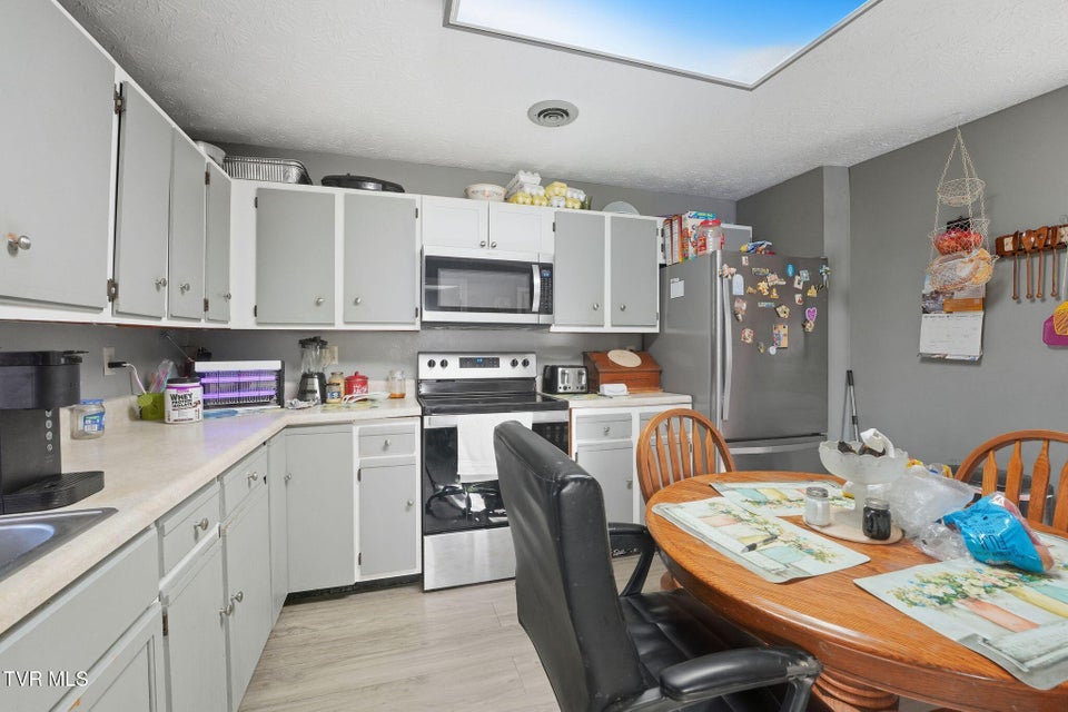 Photo #10: 247 Foster Road