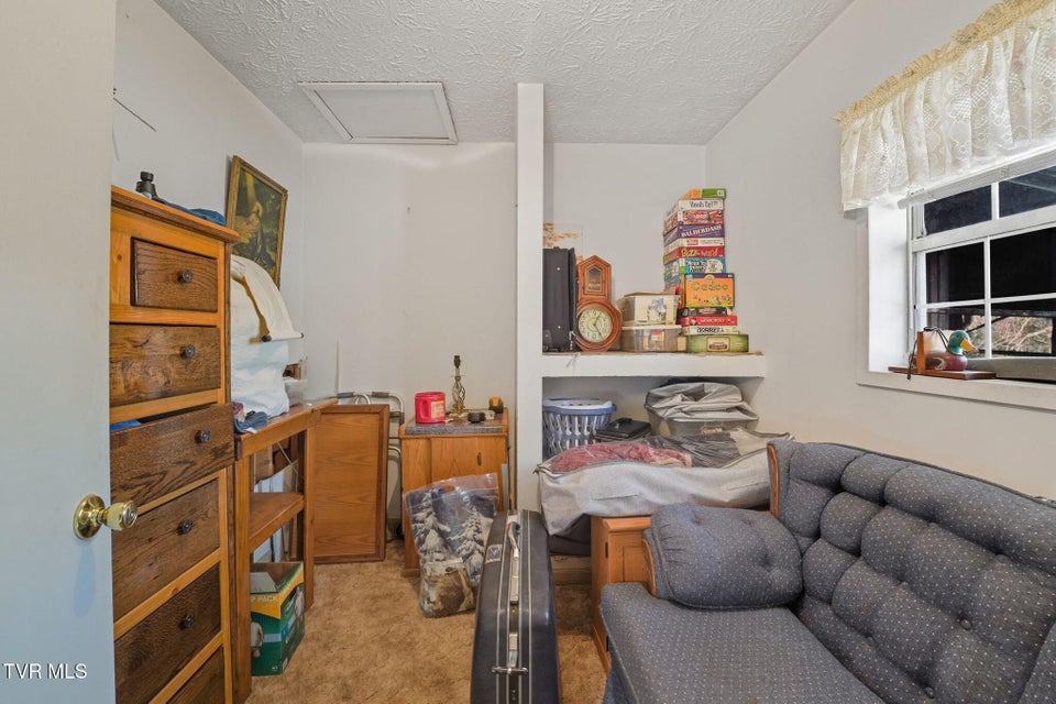 Photo #18: 247 Foster Road