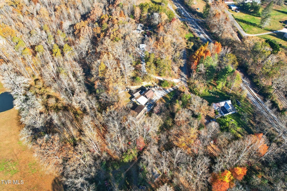 Photo #33: 247 Foster Road