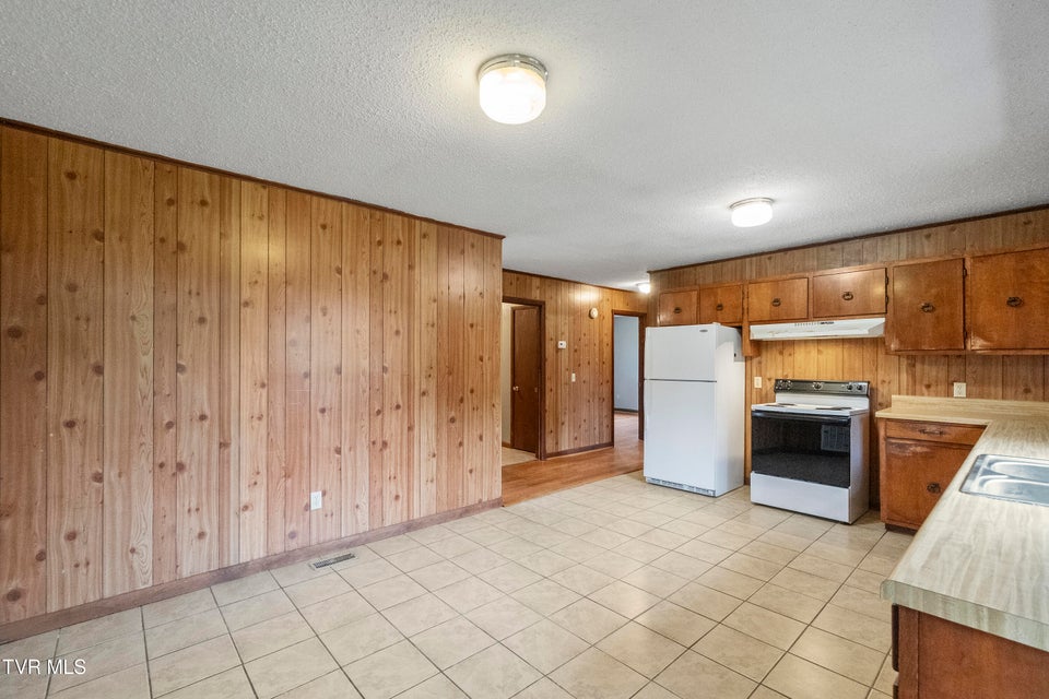 Photo #13: 2851 Hwy  107 