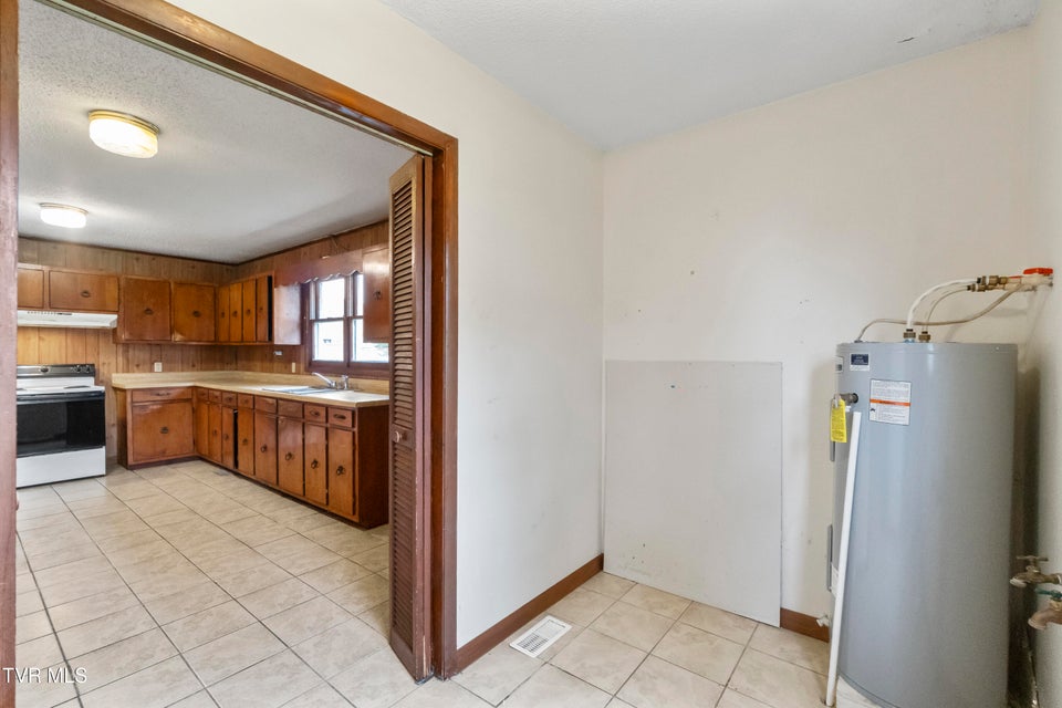 Photo #16: 2851 Hwy  107 