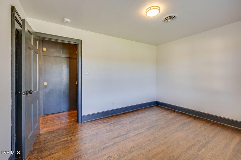 Photo #10: 837 E State Street