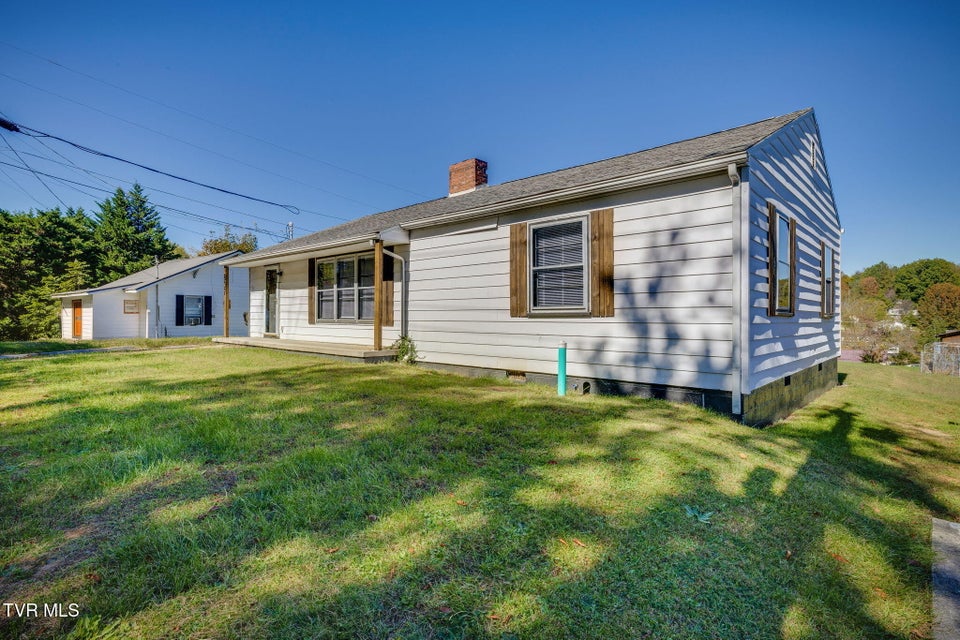 Photo #22: 837 E State Street