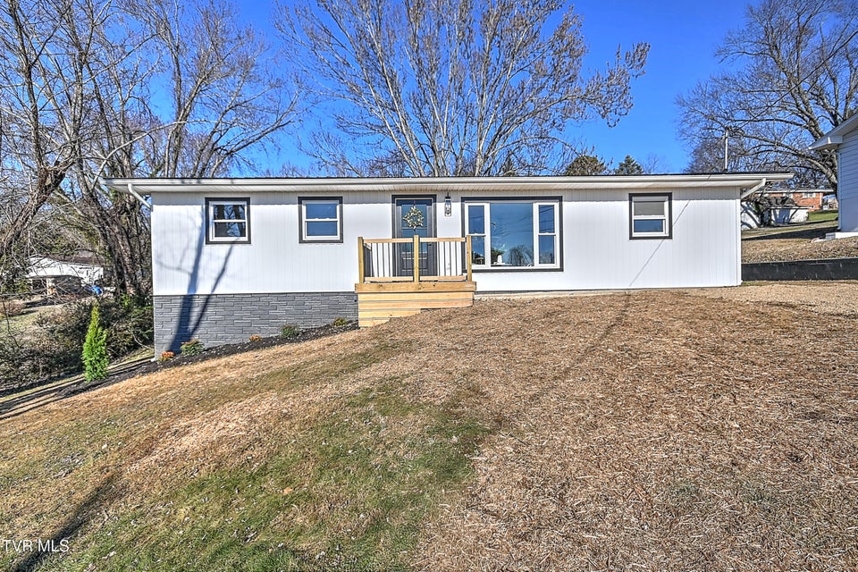 Photo #3: 3408 Cardinal Street