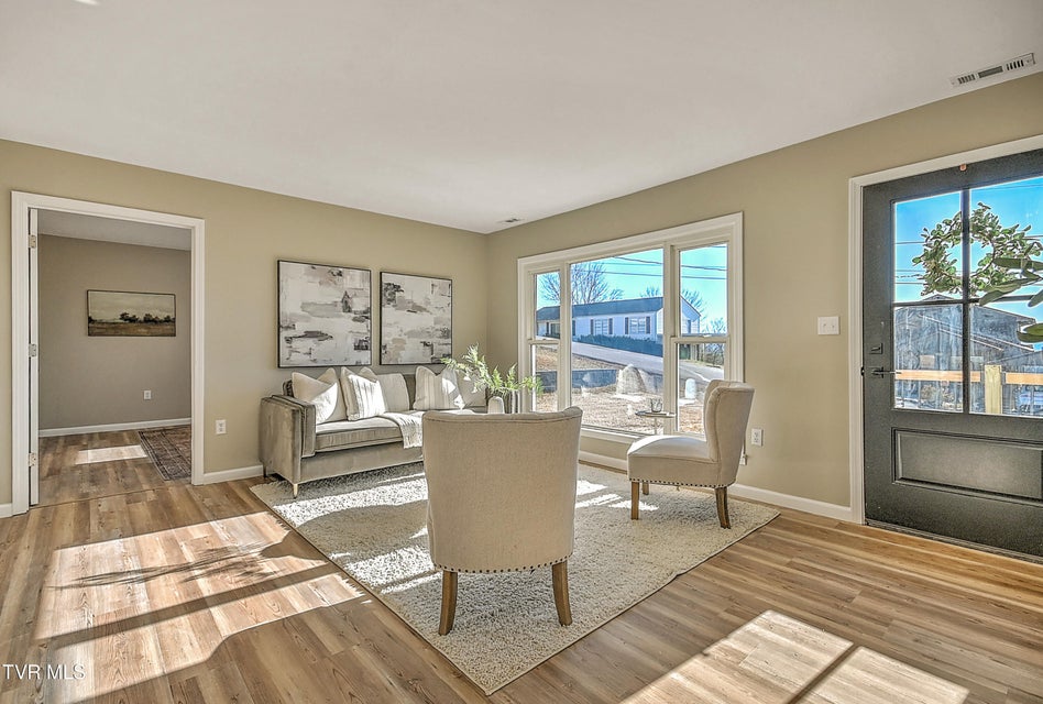 Photo #10: 3408 Cardinal Street