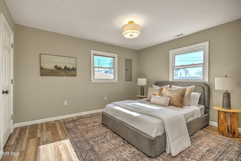 Photo #14: 3408 Cardinal Street