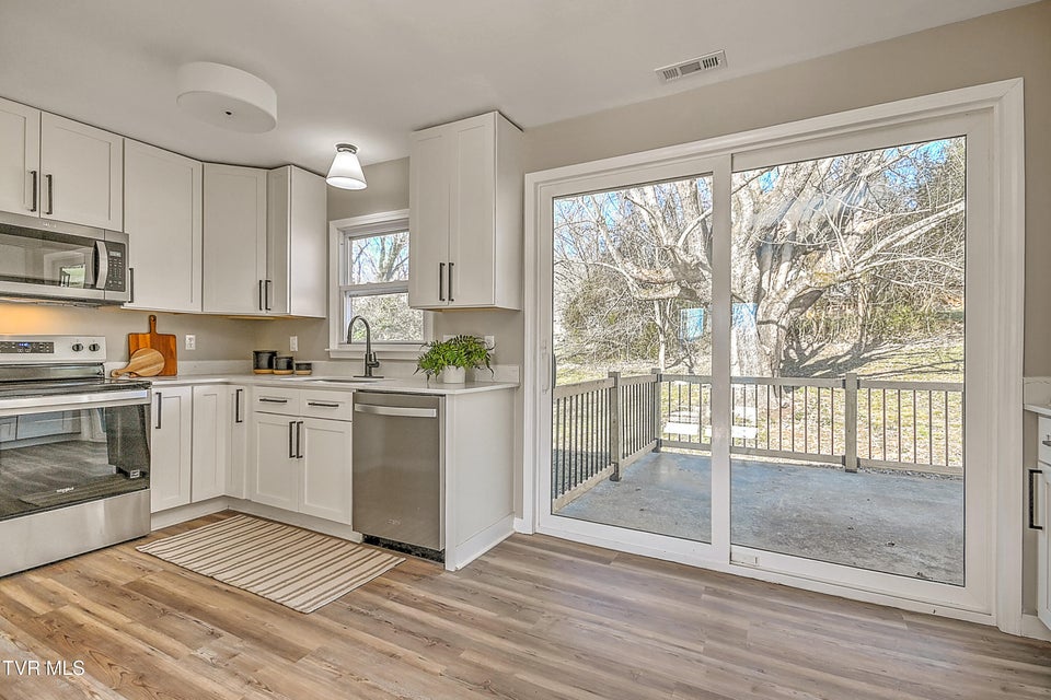 Photo #22: 3408 Cardinal Street