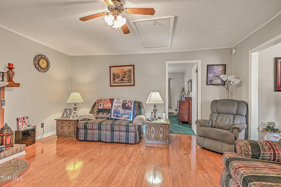 Photo #6: 270 Alders Place Extension