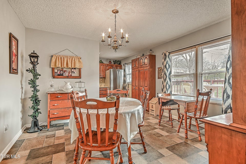 Photo #10: 270 Alders Place Extension