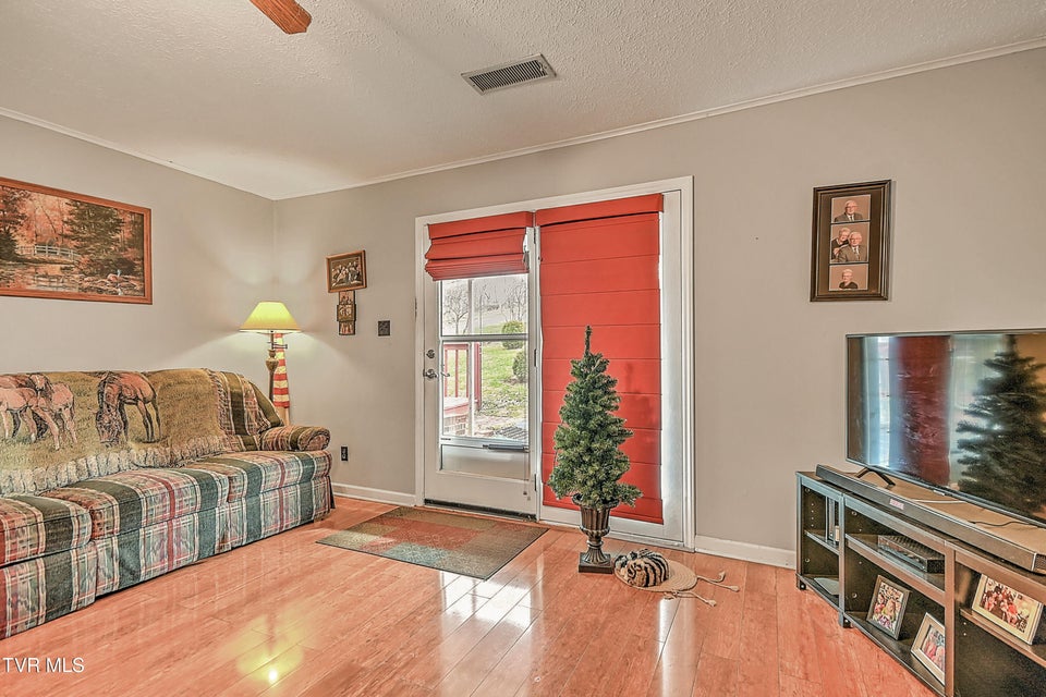 Photo #7: 270 Alders Place Extension