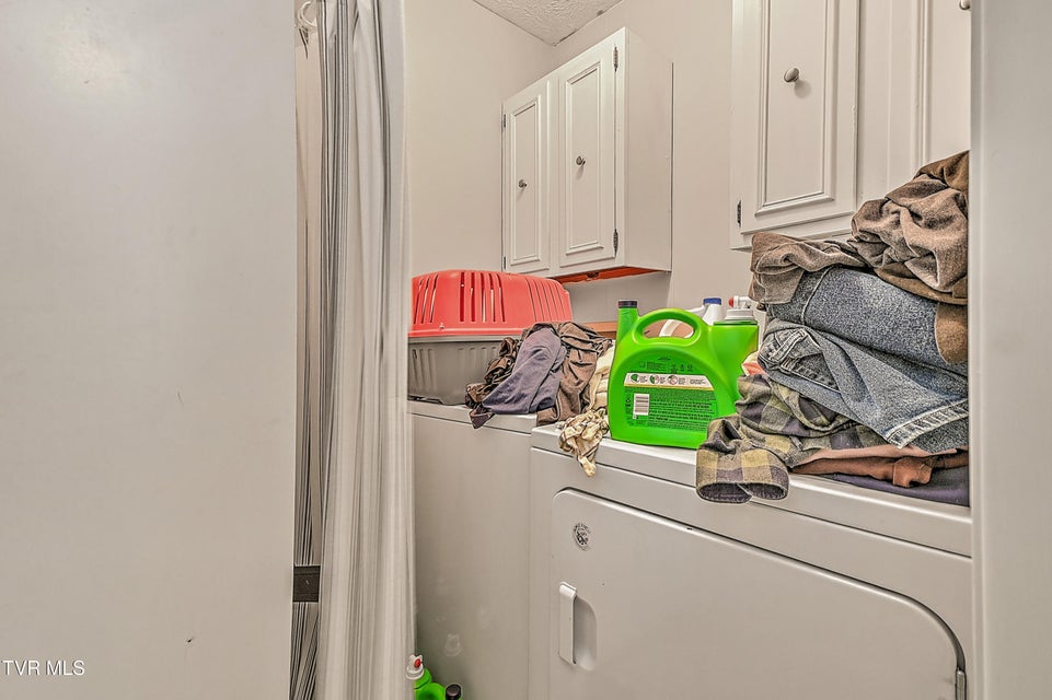 Photo #13: 270 Alders Place Extension