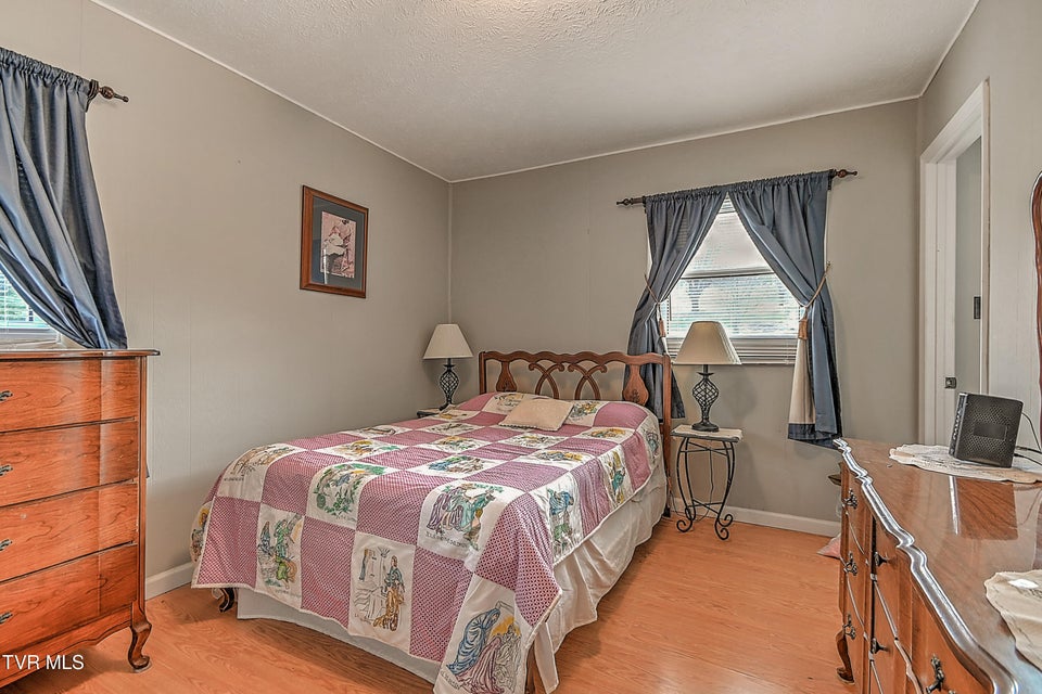 Photo #18: 270 Alders Place Extension