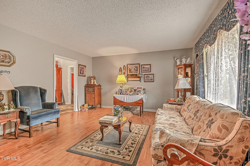 Photo #15: 270 Alders Place Extension