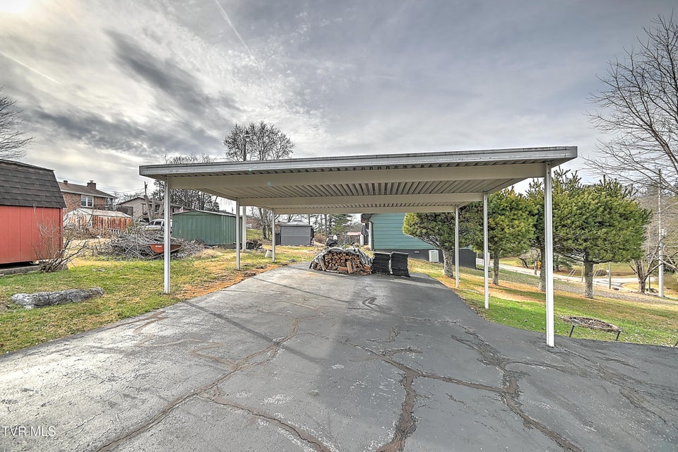 Photo #34: 270 Alders Place Extension