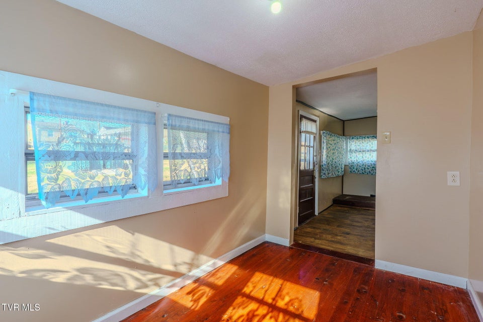 Photo #12: 1859 Overlook Avenue