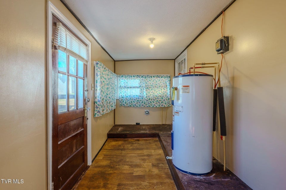 Photo #18: 1859 Overlook Avenue