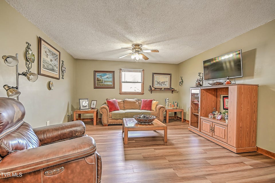 Photo #10: 423 Kendricks Hollow Road