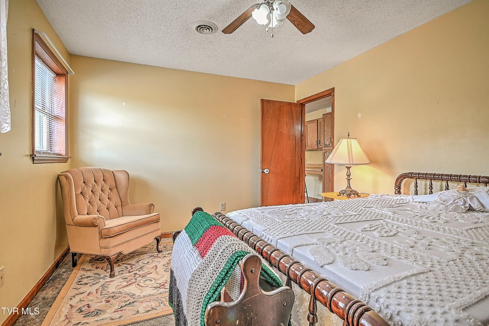 Photo #41: 423 Kendricks Hollow Road