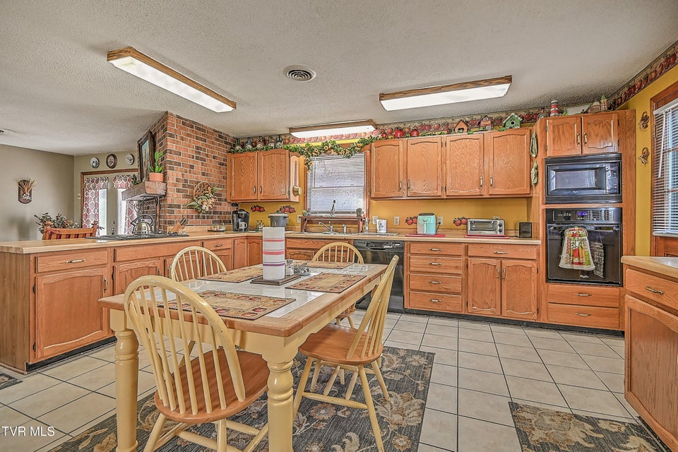 Photo #5: 423 Kendricks Hollow Road