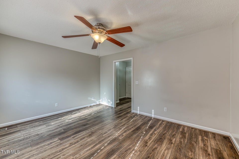 Photo #8: 121 Bilco Street