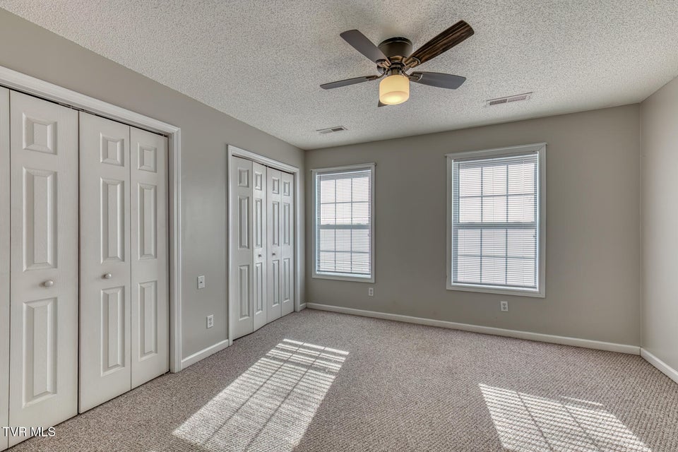 Photo #15: 121 Bilco Street