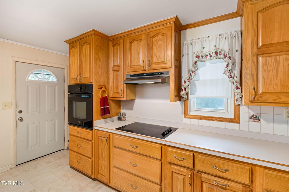 Photo #23: 119 Woodland Drive