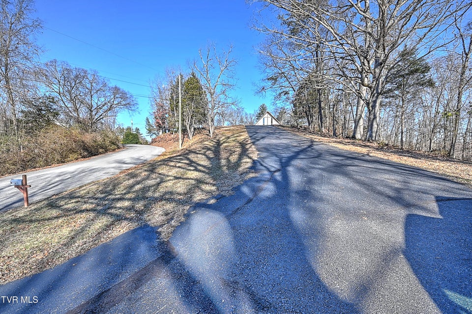 Photo #19: 607 Greenfield Place