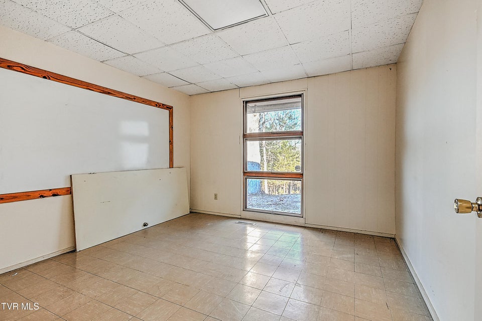 Photo #45: 607 Greenfield Place