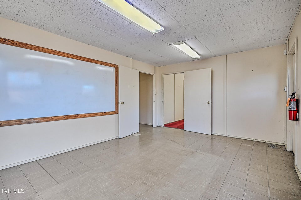 Photo #48: 607 Greenfield Place