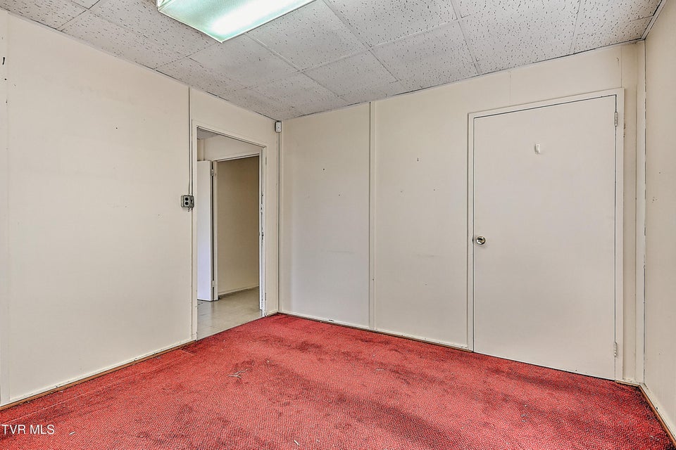 Photo #51: 607 Greenfield Place