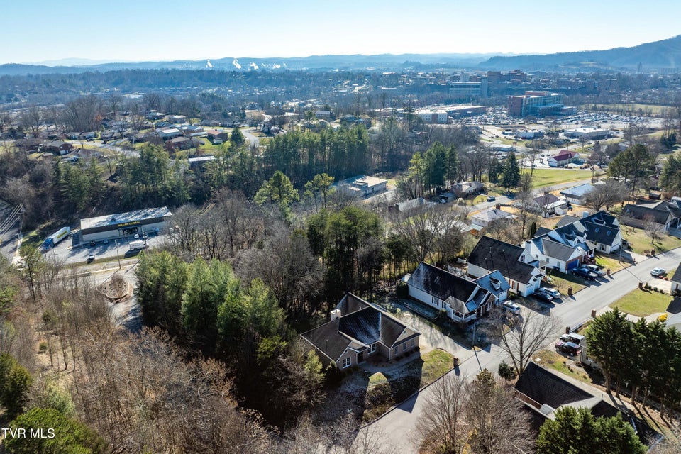 Photo #54: 101 Boulder Court