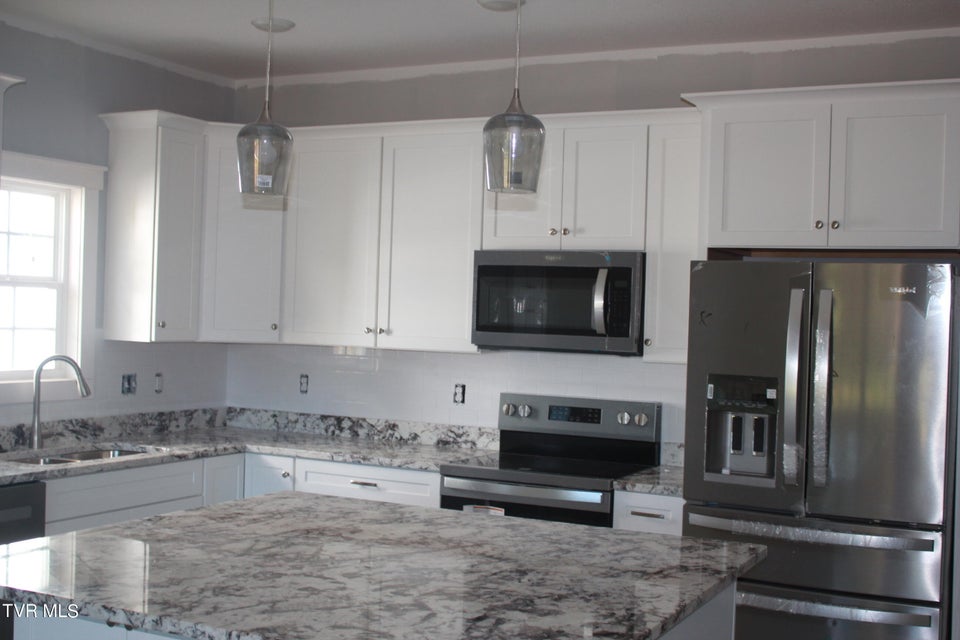 Photo #5: 225 Dry Kiln Court