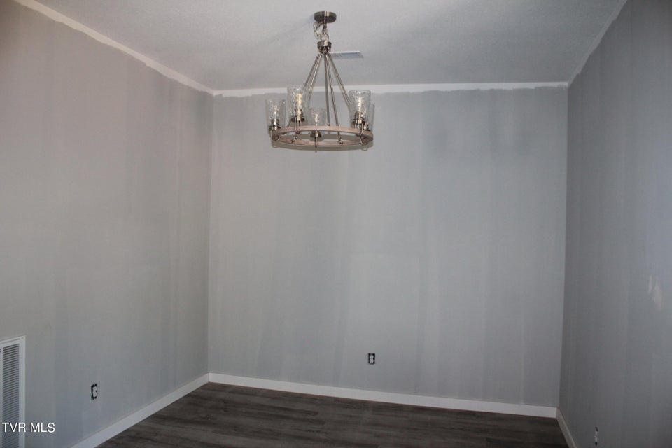 Photo #6: 225 Dry Kiln Court