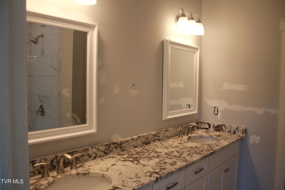 Photo #9: 225 Dry Kiln Court